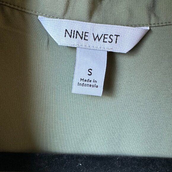 Women's Nine West Drapey Button Down Shirt Color: Camden Green, Small NWT - Picture 4 of 10